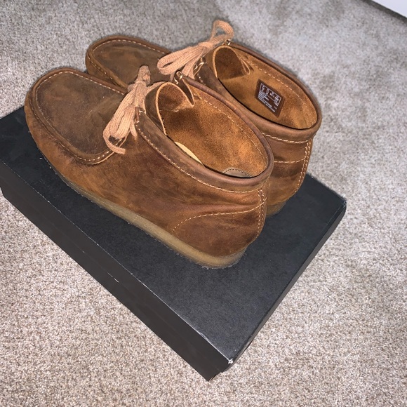 Mens Clark wallabies
